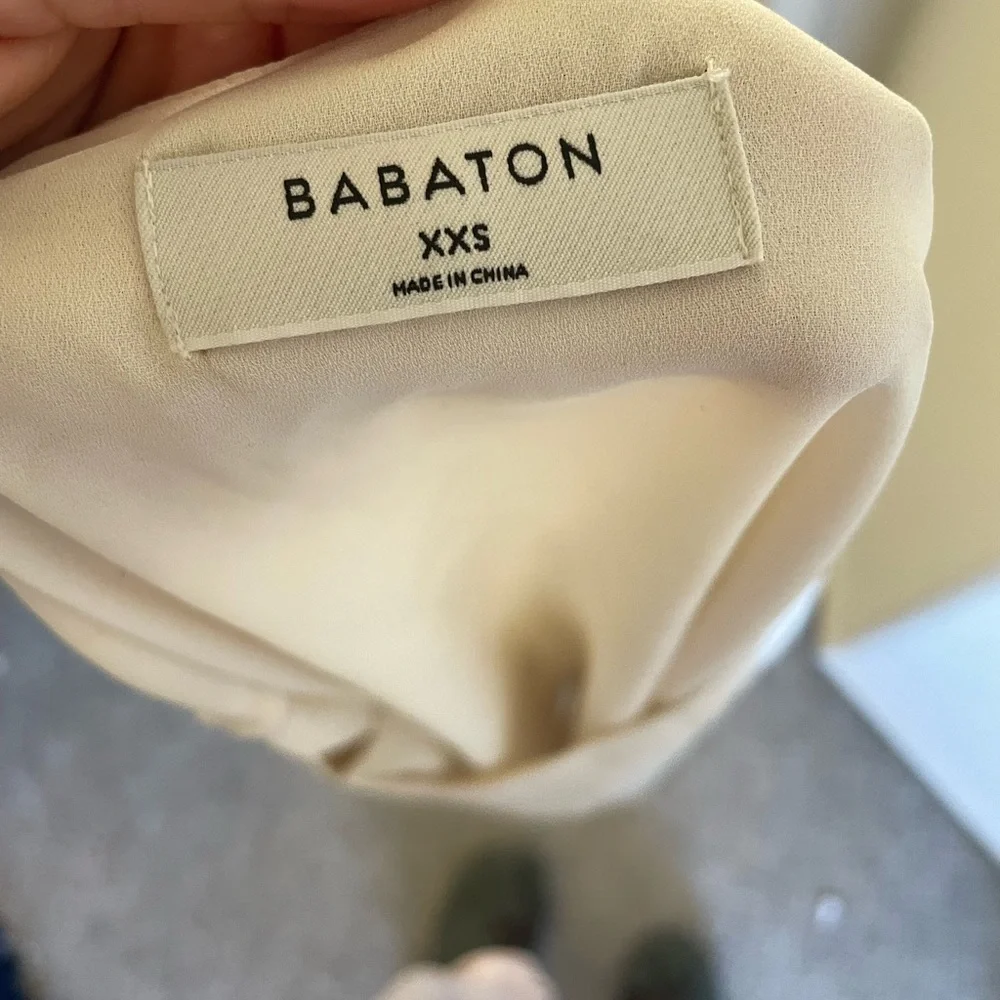Aritzia Babton Long Sleeve Blouse (Size XS) - Picture 6 of 6